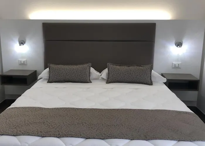 La Dimora Del Passante Bed and Breakfast 4*